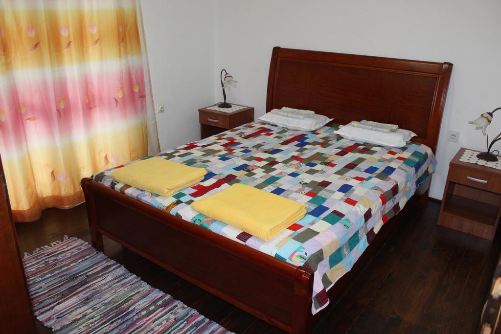 Apartments Mijuskovic Donji Morinj Pokoj fotografie
